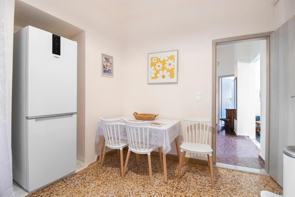 Vintage Charm Apt Near Centre Iraklio Exterior foto