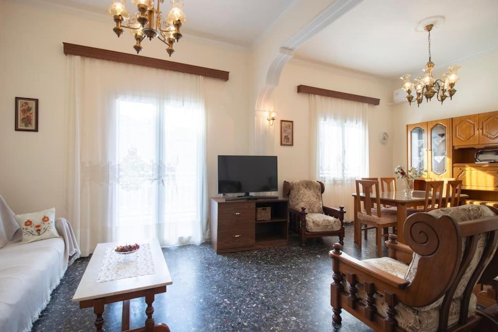 Vintage Charm Apt Near Centre Iraklio Exterior foto