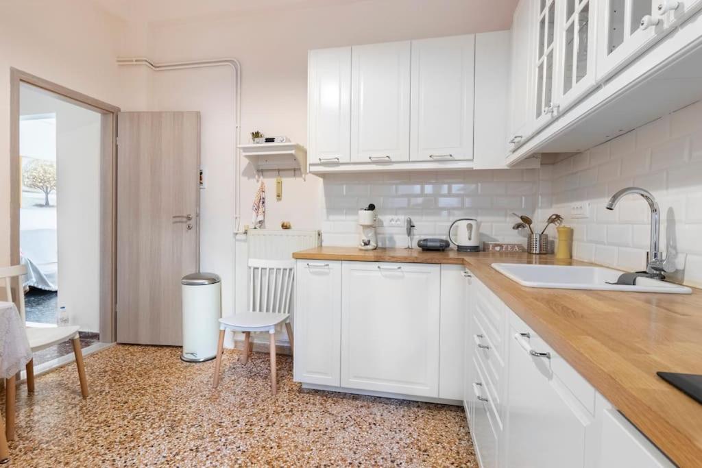 Vintage Charm Apt Near Centre Iraklio Exterior foto